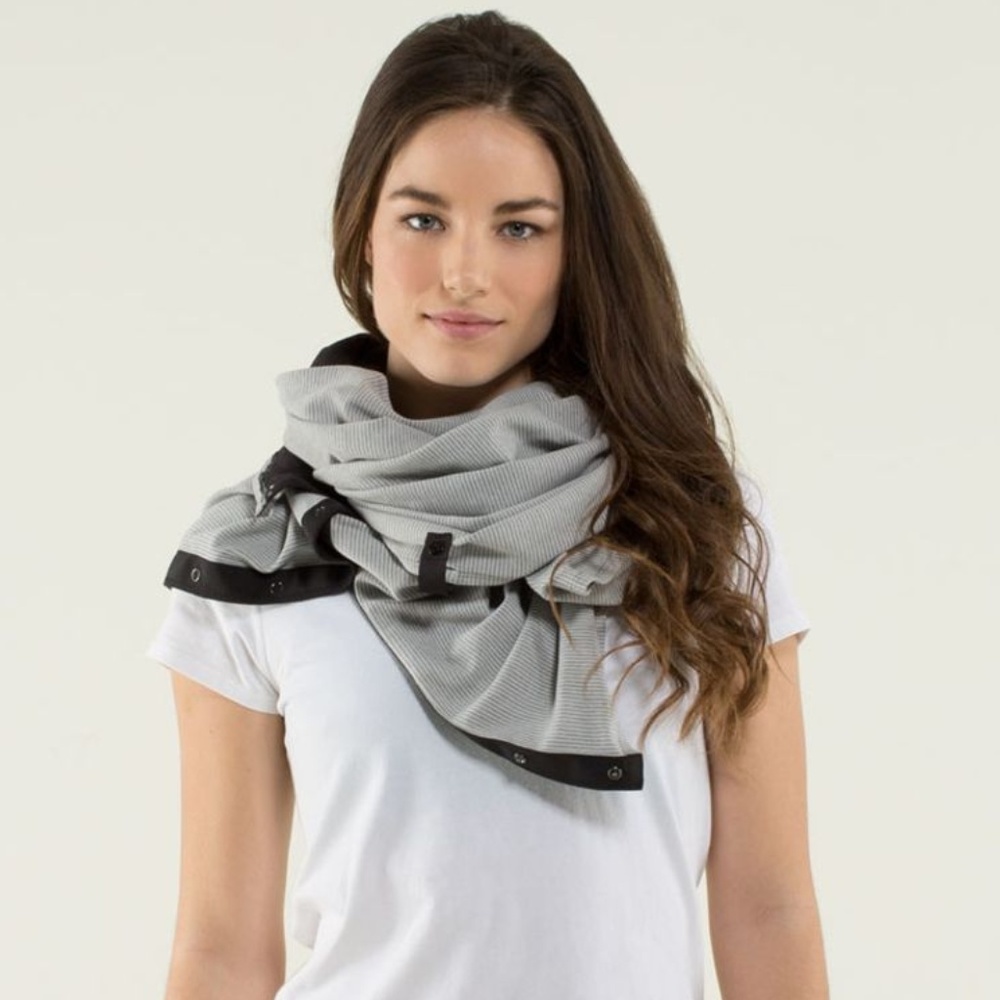 Lululemon Vinyasa Scarf